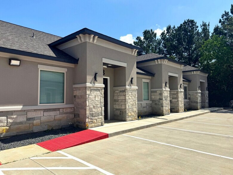 12410 Spring Cypress Rd, Tomball, TX à louer - Photo de l’immeuble – Image 2 sur 13