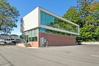 215 Elm St, New Canaan, CT à louer Photo de l’immeuble– Image 2 sur 20