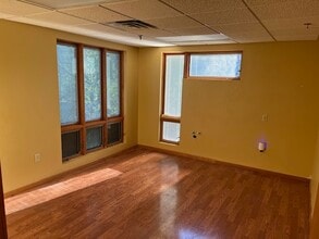 993 Brodhead Rd, Coraopolis, PA à louer Photo de l’immeuble– Image 1 sur 8