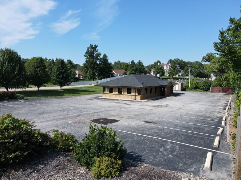 3030 Godfrey Rd, Godfrey, IL à louer - Photo de l’immeuble – Image 2 sur 16