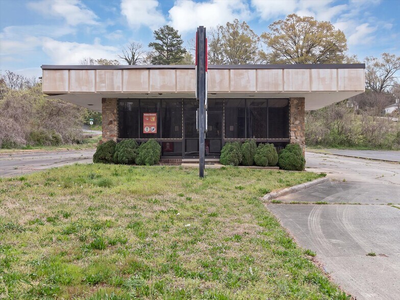 225 SE Branchview Dr, Concord, NC à vendre - Photo de l’immeuble – Image 2 sur 20