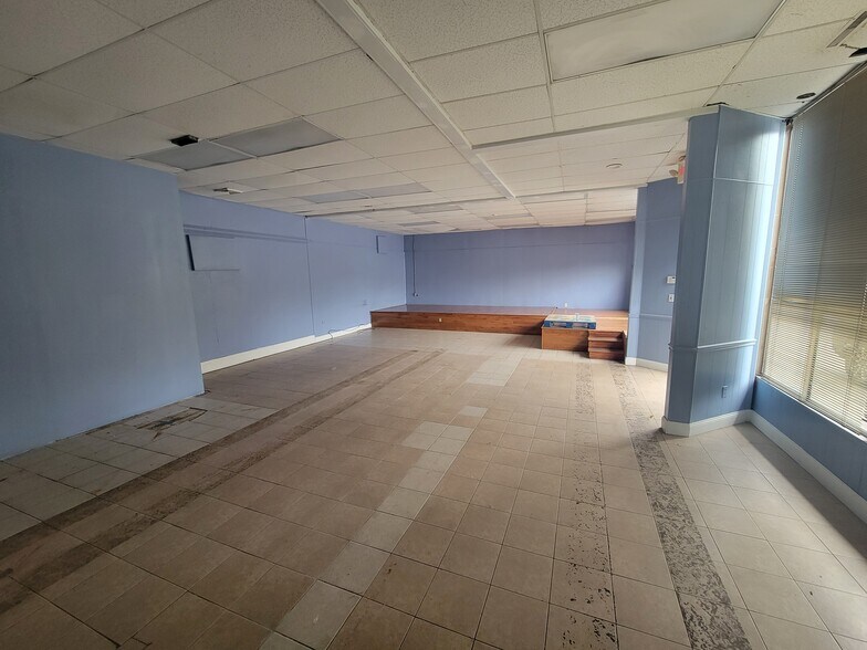 166 Gorham St, Lowell, MA à louer - Photo intérieure – Image 2 sur 5