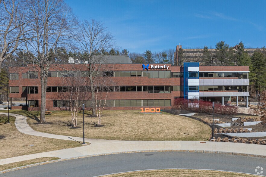 1600 District Ave, Burlington, MA à louer - Photo principale – Image 1 sur 26