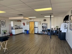 8170 50 St NW, Edmonton, AB à louer Photo intérieure– Image 1 sur 2