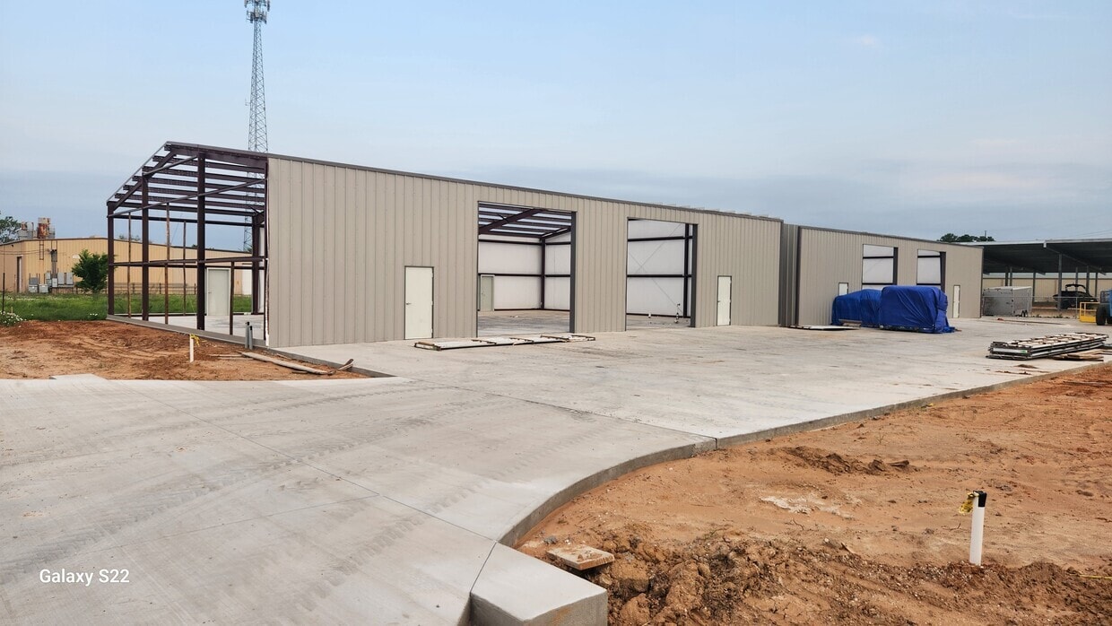 14566 Industrial Park, Aubrey, TX à vendre Photo de l’immeuble– Image 1 sur 12
