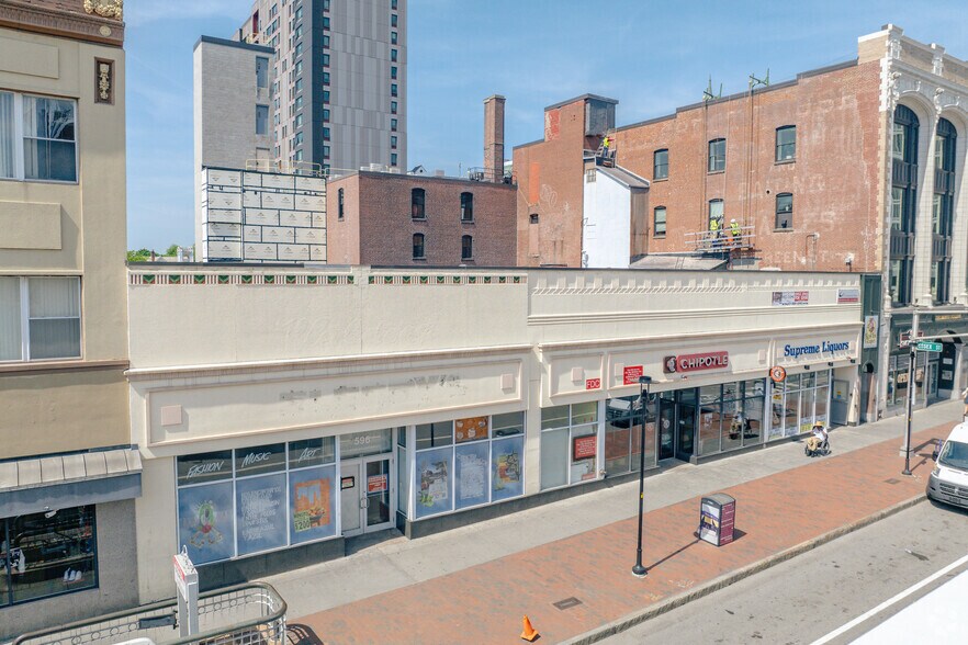 596-600 Massachusetts Ave, Cambridge, MA à louer - Photo principale – Image 1 sur 9