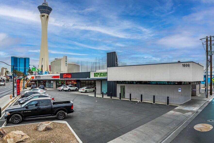 1600-1616 S Las Vegas Blvd, Las Vegas, NV à louer - Photo principale – Image 1 sur 9