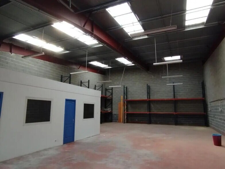 Bureau dans Cugnaux à louer - Photo de l’immeuble – Image 3 sur 8