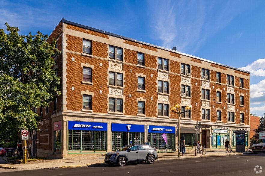 5360 Rue Sherbrooke O, Montréal, QC à louer - Photo principale – Image 1 sur 6