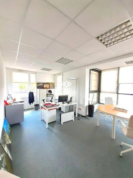 Bureau dans Orléans à louer - Photo intérieure – Image 2 sur 30