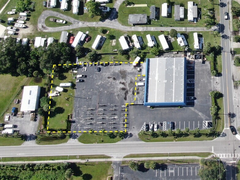 7008-7012 Clark St, Hudson, FL à vendre - Photo de l’immeuble – Image 3 sur 8