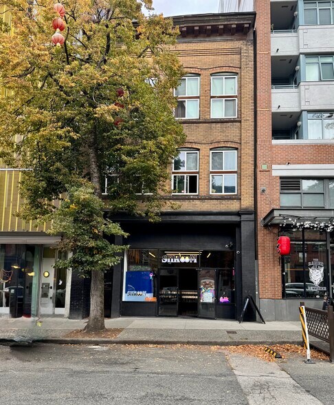 221 E Georgia St, Vancouver, BC à vendre - Photo de l’immeuble – Image 2 sur 7