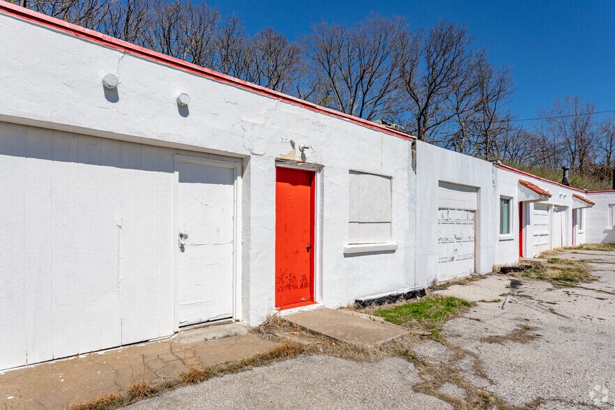 5250 State Ave, Kansas City, KS à vendre - Photo de l’immeuble – Image 2 sur 4