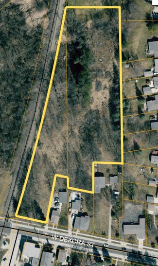 Plus de détails pour 290 W Dekora St, Saukville, WI - Terrain à vendre