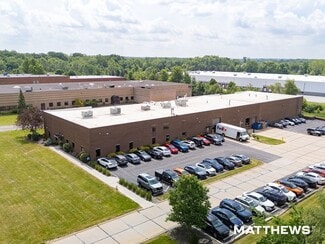 Plus de détails pour 30350 Bruce Industrial Pky, Solon, OH - Industriel/Logistique à vendre