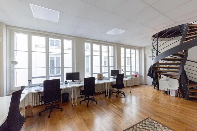 Plus de détails pour Bureau à louer