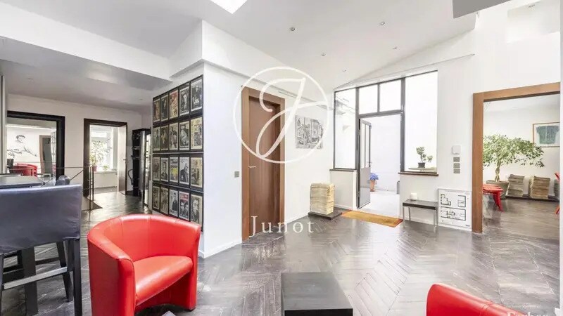 Bureau dans Paris à vendre - Photo de l’immeuble – Image 2 sur 16