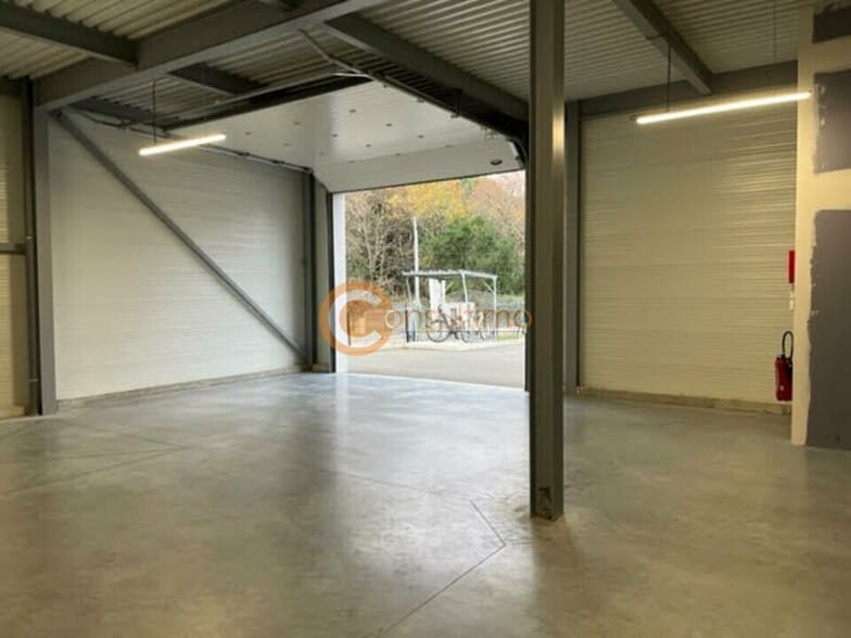 Local d'activités dans Gradignan à vendre - Photo intérieure – Image 2 sur 9