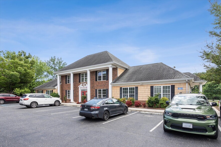1101 Coventry Blvd, Yorktown, VA à vendre - Photo de l’immeuble – Image 1 sur 36