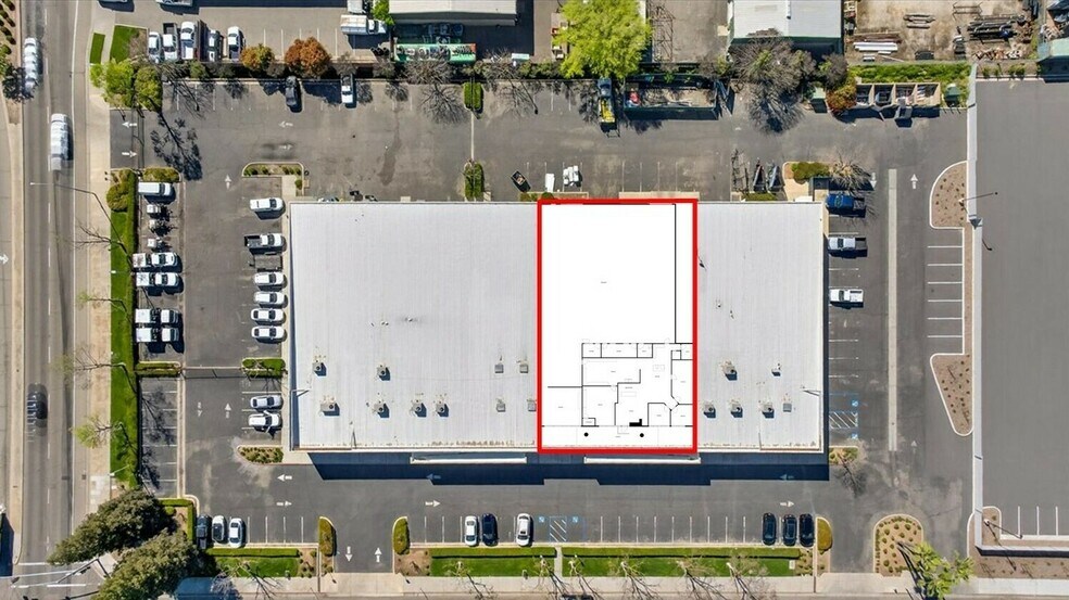 2695 N Fowler Ave, Fresno, CA à louer - Photo de l’immeuble – Image 3 sur 38