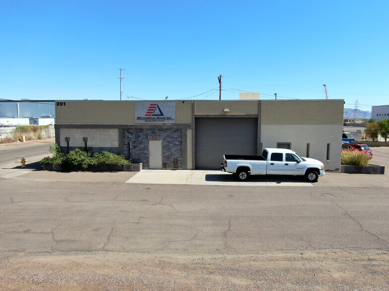 201 W Gibson Ln, Phoenix, AZ à vendre - Photo principale – Image 1 sur 2