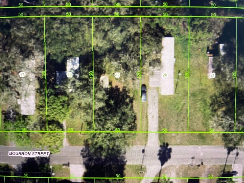 12409 Choctaw Trl, Hudson, FL à vendre - Photo de l’immeuble – Image 2 sur 13