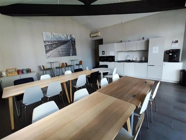 81 Boulevard Pierre 1er, Le Bouscat à louer - Photo de l’immeuble – Image 3 sur 12