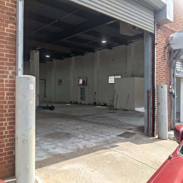 9502-9508 Ditmas Ave, Brooklyn, NY à louer - Photo de l’immeuble – Image 2 sur 9