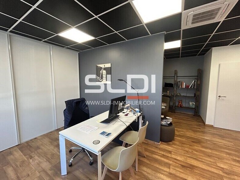 320 Rue De La Farnière, Gleizé à louer - Photo intérieure – Image 3 sur 5