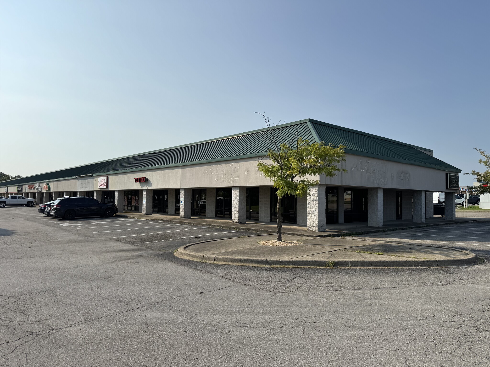 7414 Hwy 311, Sellersburg, IN à vendre Photo principale– Image 1 sur 30