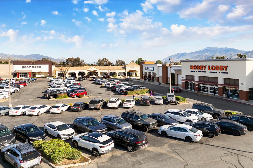 Sun Lakes Village portefeuille de 4 biens à vendre sur LoopNet.fr - Photo principale – Image 1 sur 6