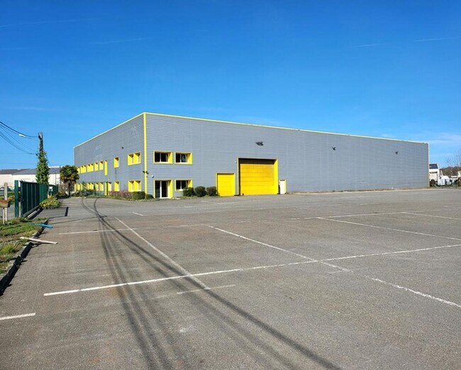 Plus de détails pour Industriel/Logistique à louer