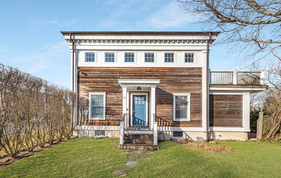 11 Rector St, Sag Harbor, NY à louer - Photo principale – Image 1 sur 13