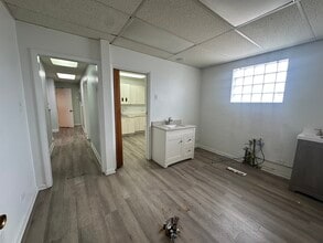 7150-7154 W Higgins Ave, Chicago, IL à louer Photo de l’immeuble– Image 1 sur 18