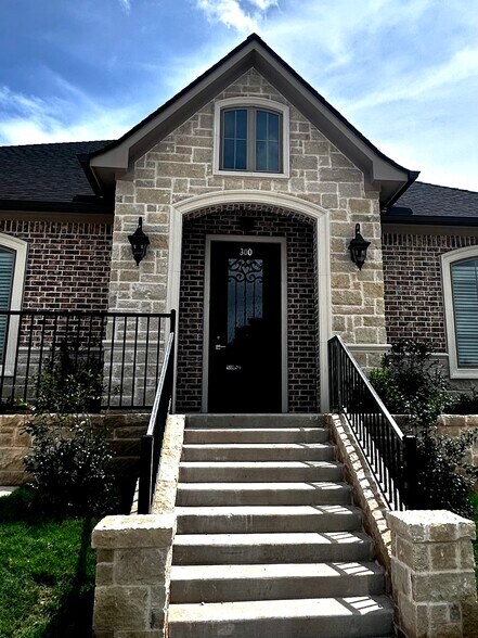 7222 Crosswater Ave, Tyler, TX à louer - Photo de l’immeuble – Image 3 sur 10
