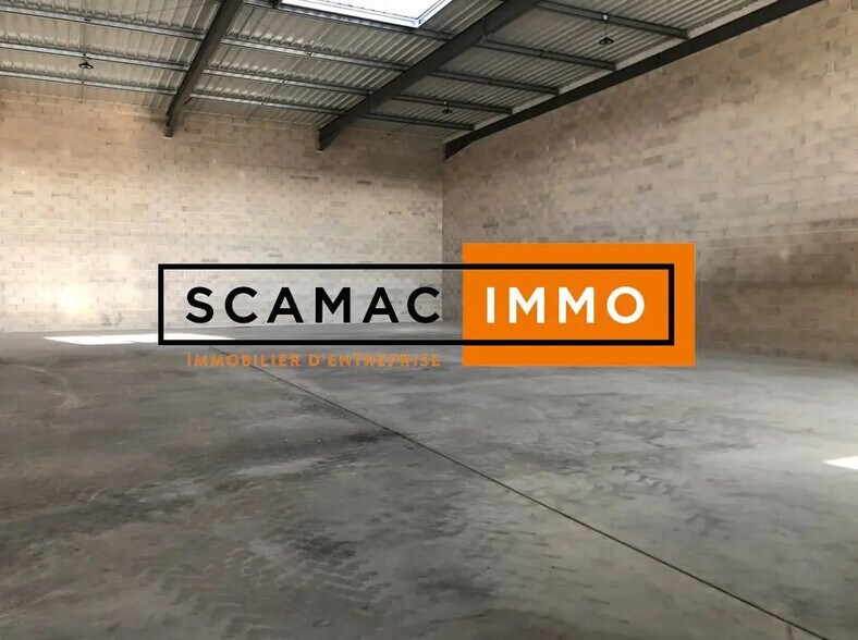 Industriel/Logistique dans Aulnay-sous-Bois à louer - Photo de l’immeuble – Image 3 sur 5