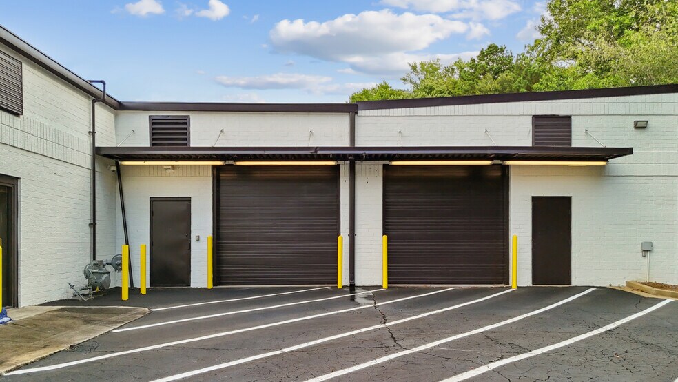 1688 Phoenix Pky, College Park, GA à vendre - Photo de l’immeuble – Image 2 sur 6