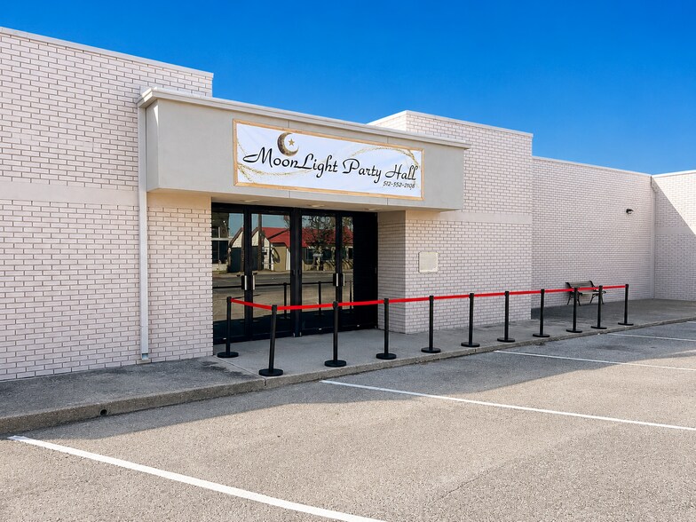 101 N 4th St, Lometa, TX à vendre - Photo de l’immeuble – Image 3 sur 39