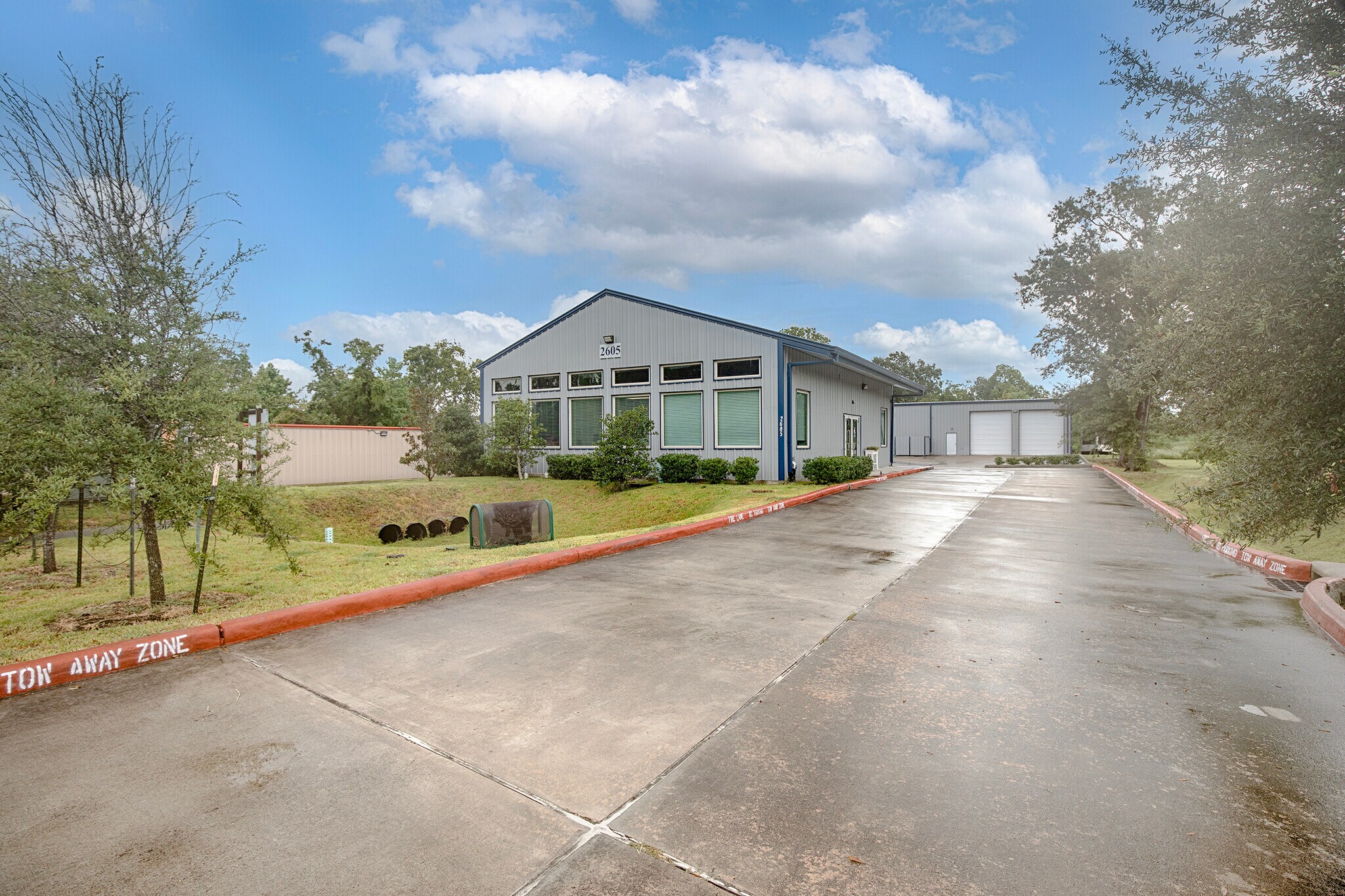 2605 Columbia Memorial Pky, Kemah, TX à louer Photo de l’immeuble– Image 1 sur 38