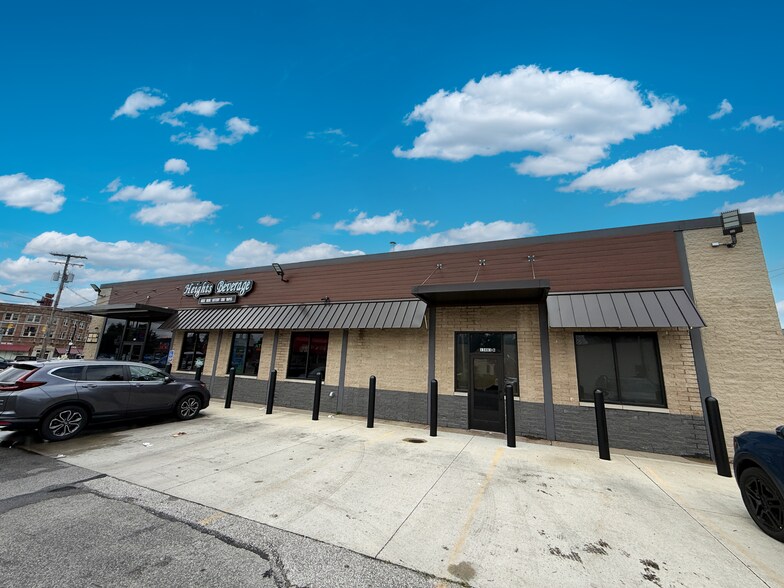 13483 Cedar Rd, University Heights, OH à louer - Photo de l’immeuble – Image 1 sur 1