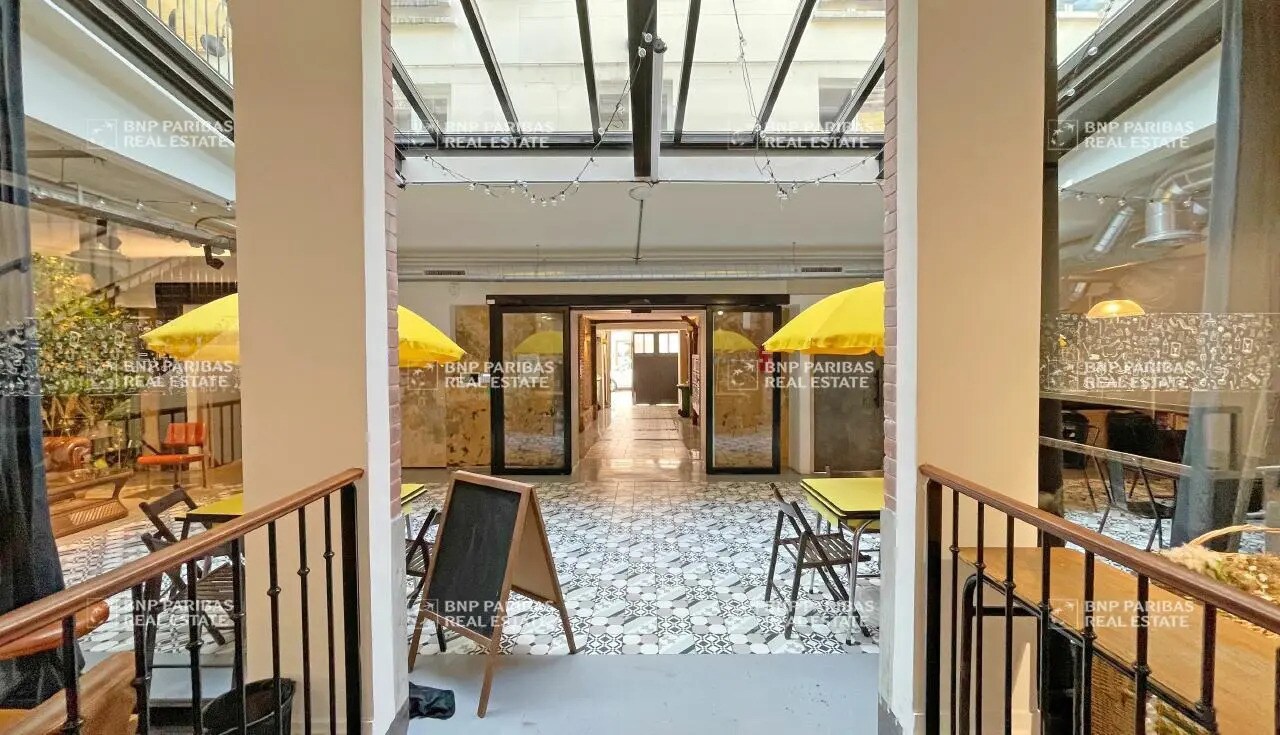 8 Rue Myrha, Paris à vendre Photo intérieure– Image 1 sur 8