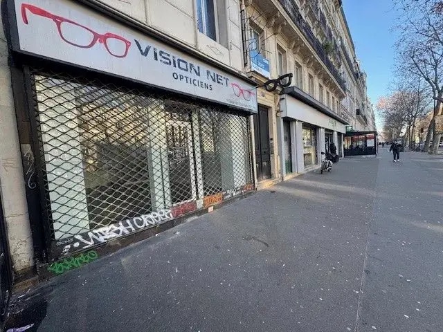 Local commercial dans Paris à louer - Photo de l’immeuble – Image 1 sur 8
