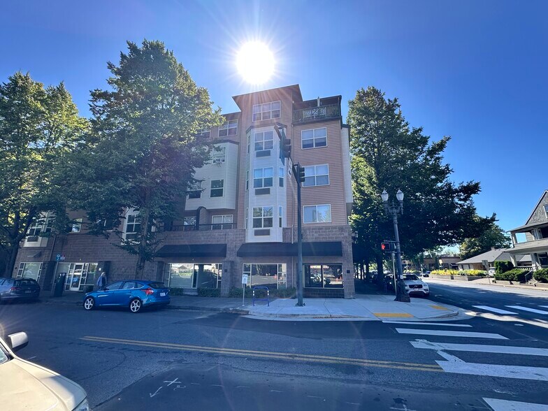 1500 NE 15th Ave, Portland, OR à louer - Photo de l’immeuble – Image 3 sur 33