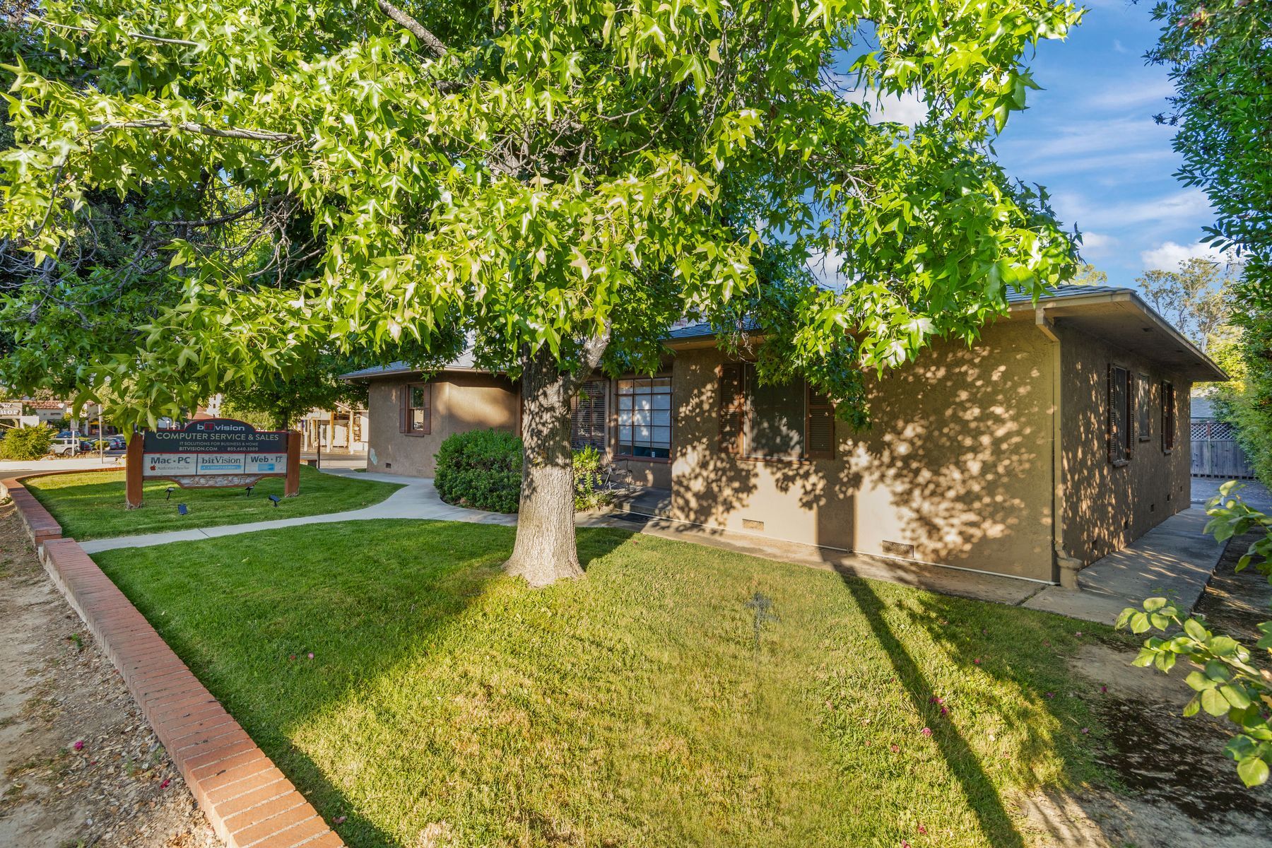 305 W Ojai Ave, Ojai, CA à vendre Photo de l’immeuble– Image 1 sur 16