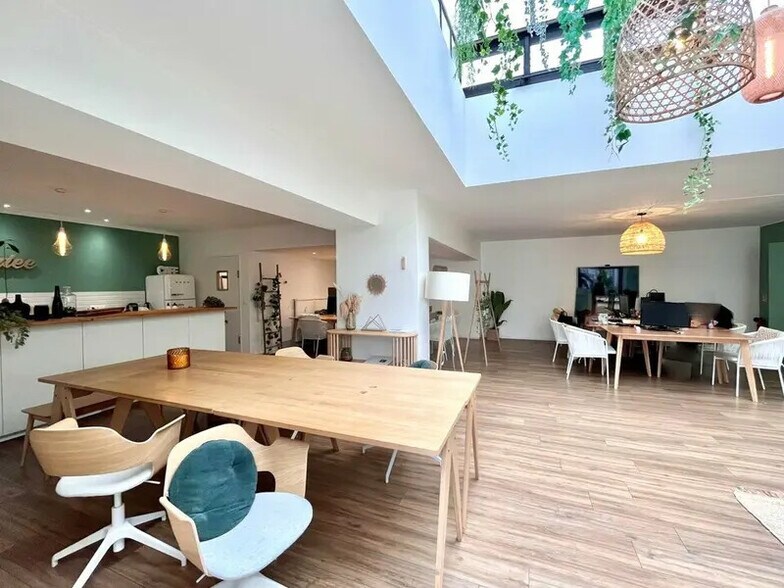 Bureau dans Cannes à vendre - Photo de l’immeuble – Image 3 sur 6
