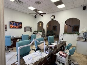 18150-18154 Blanco Rd, San Antonio, TX à louer Photo intérieure– Image 2 sur 13