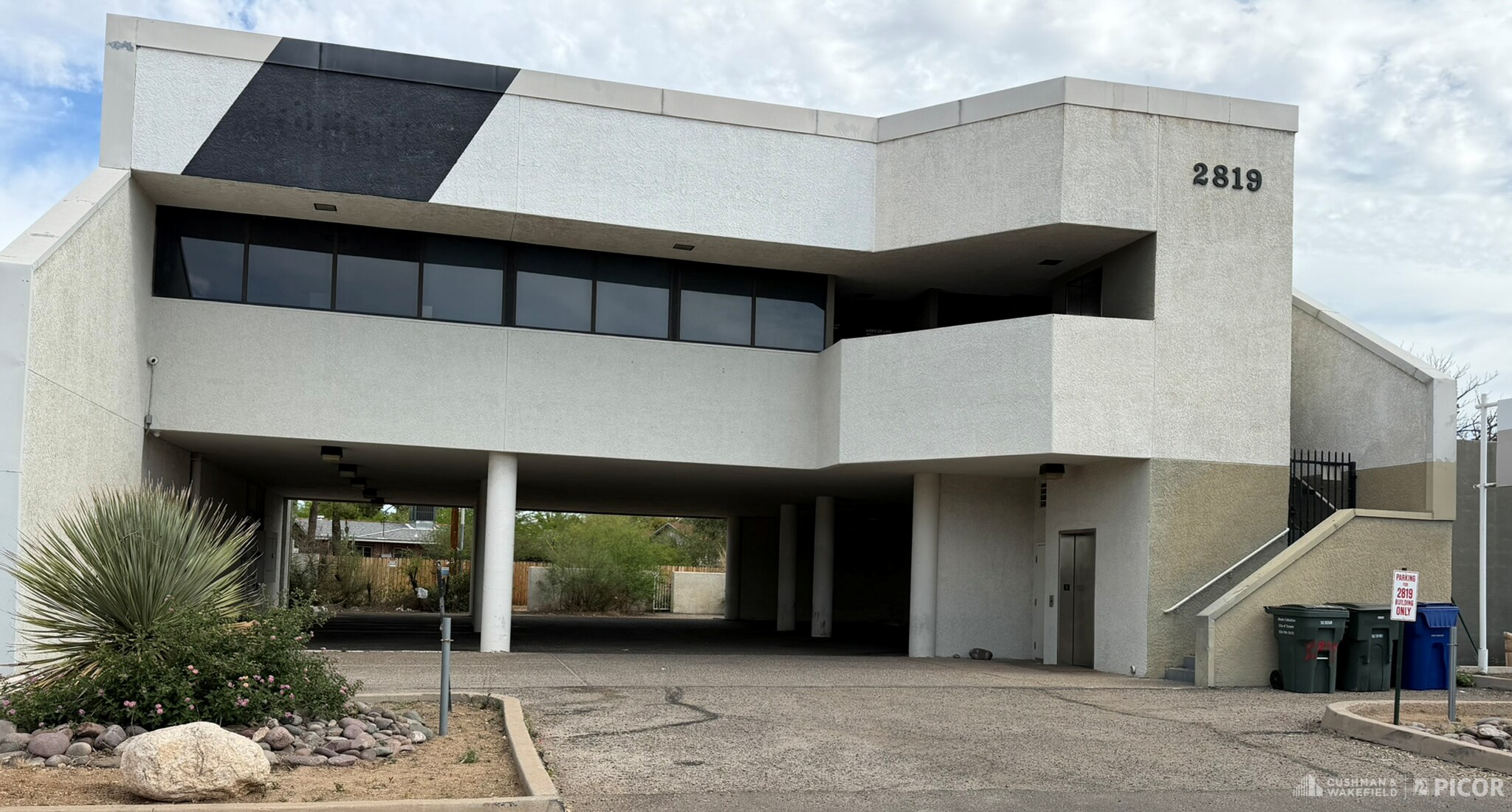 2819 E Broadway Blvd, Tucson, AZ à vendre Photo principale– Image 1 sur 8