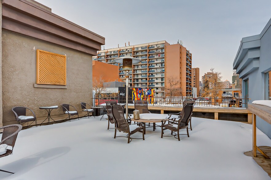 1013 17th Ave SW, Calgary, AB à louer - Photo de l’immeuble – Image 2 sur 13