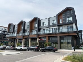 3858 Market St SE, Calgary, AB à louer Photo de l’immeuble– Image 1 sur 2