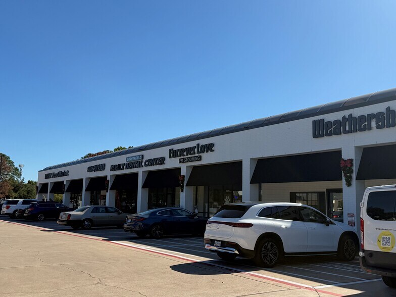 15703 Longenbaugh Dr, Houston, TX à louer - Photo de l’immeuble – Image 2 sur 6